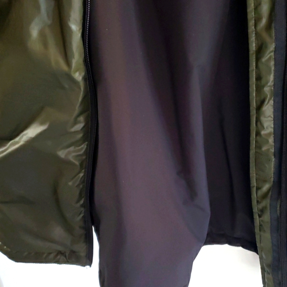 Coat - Picture 3 of 4